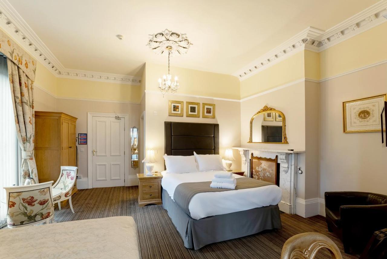 Charades Guest House Χέρεφορντ Εξωτερικό φωτογραφία