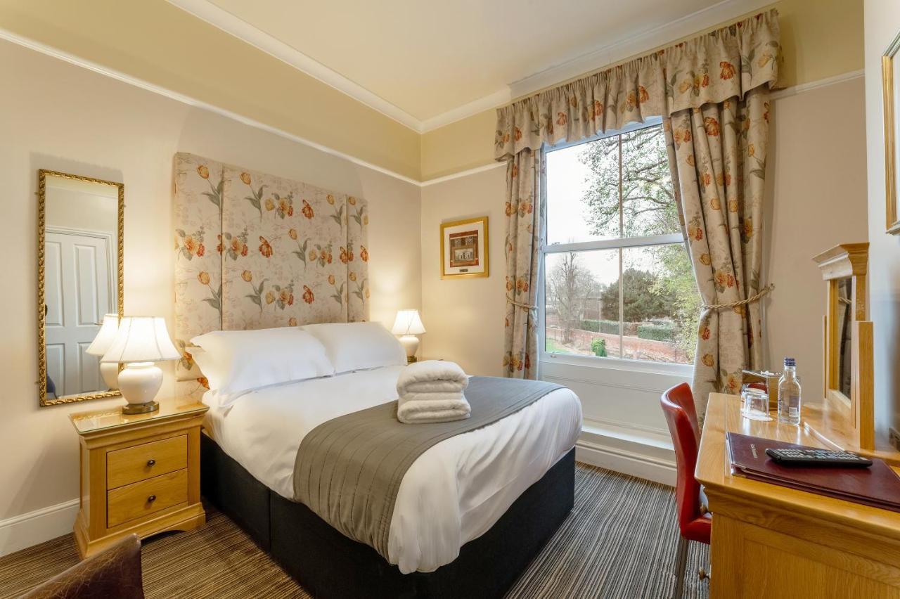 Charades Guest House Χέρεφορντ Εξωτερικό φωτογραφία